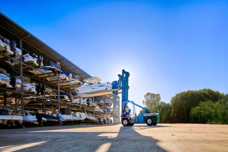 d_Albora-ECM_Boat-Stacker